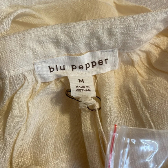 Blu Pepper womens blouse medium 8 10 top bubble sleeve peasant cream long sleeve - Picture 7 of 9